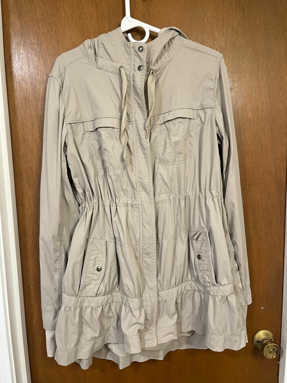 Lululemon lightweight apres anorak jacket please read!